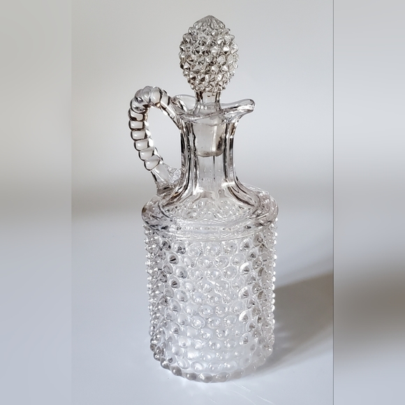 1890s "Dewdrop" Clear Hobnail Decanter w/ Handle by Model Flint Glass Co - Picture 2 of 14